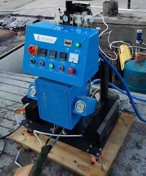 糧倉聚氨酯保溫專(zhuān)用噴涂機(圖2) Q2600糧倉聚氨酯保溫專(zhuān)用噴涂機
