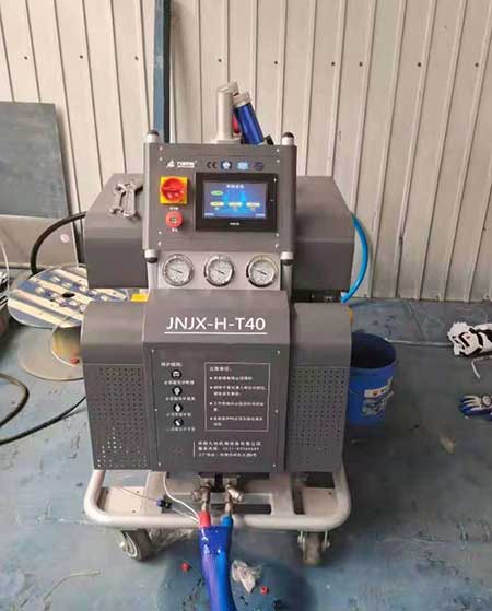 集裝箱移動(dòng)保鮮庫保溫(圖1) H-T40聚氨酯發(fā)泡噴涂機